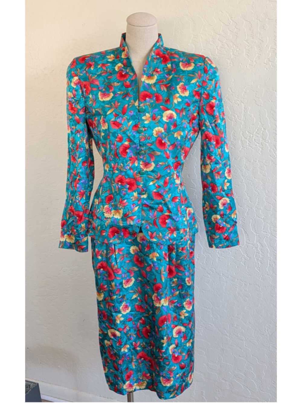 Vintage 90s Silk Hibiscus Floral Blazer Skirt Set Size 4 Adrianna Papell